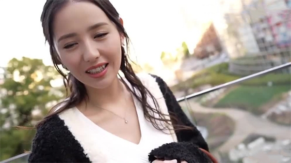 佟丽娅人妻私密放纵 娇喘迷情放飞自我